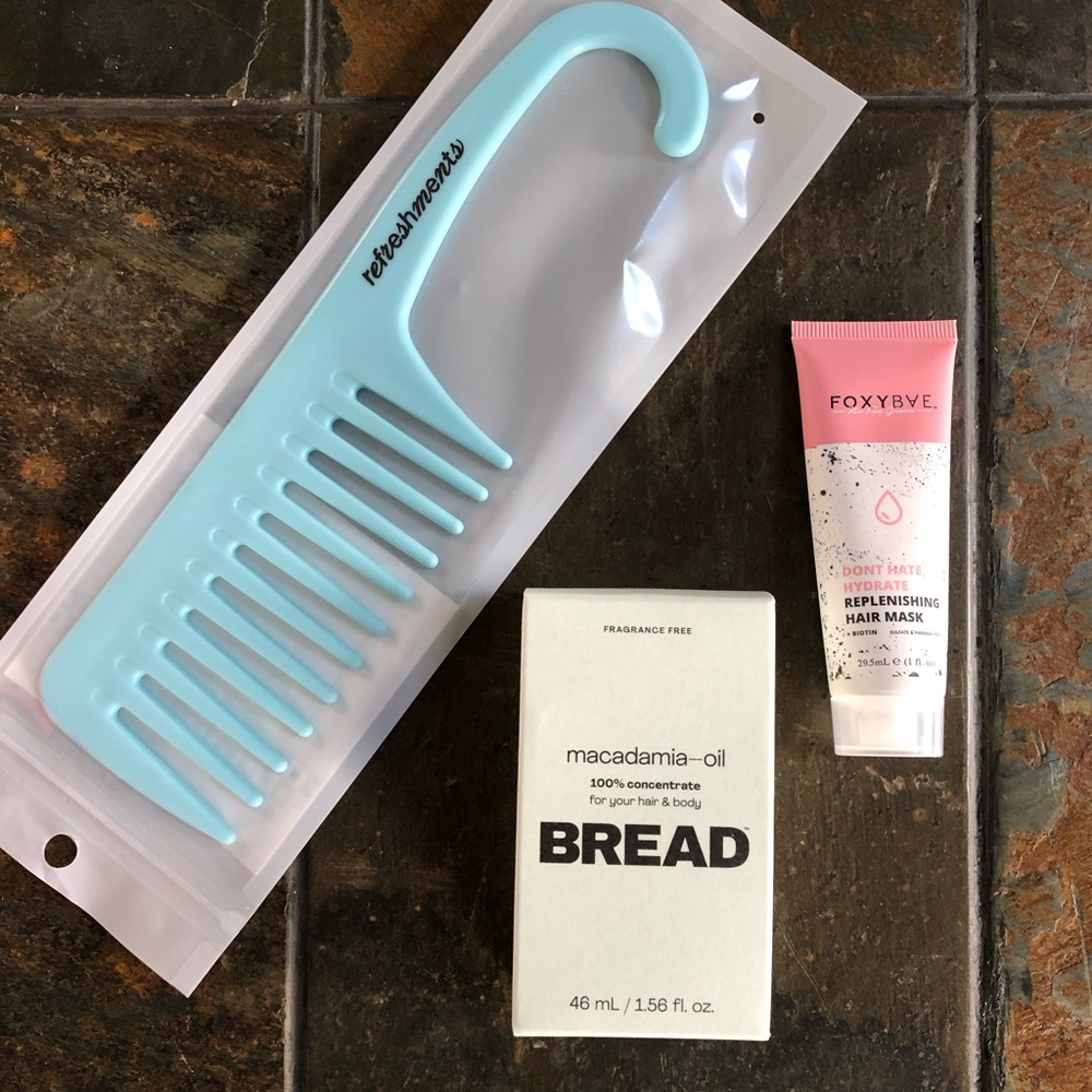 Refreshments comb, macadamia oil bread, foxy bae replenishing hair mask